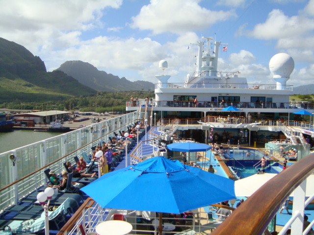 norwegian cruise line pride of america hawaii pool