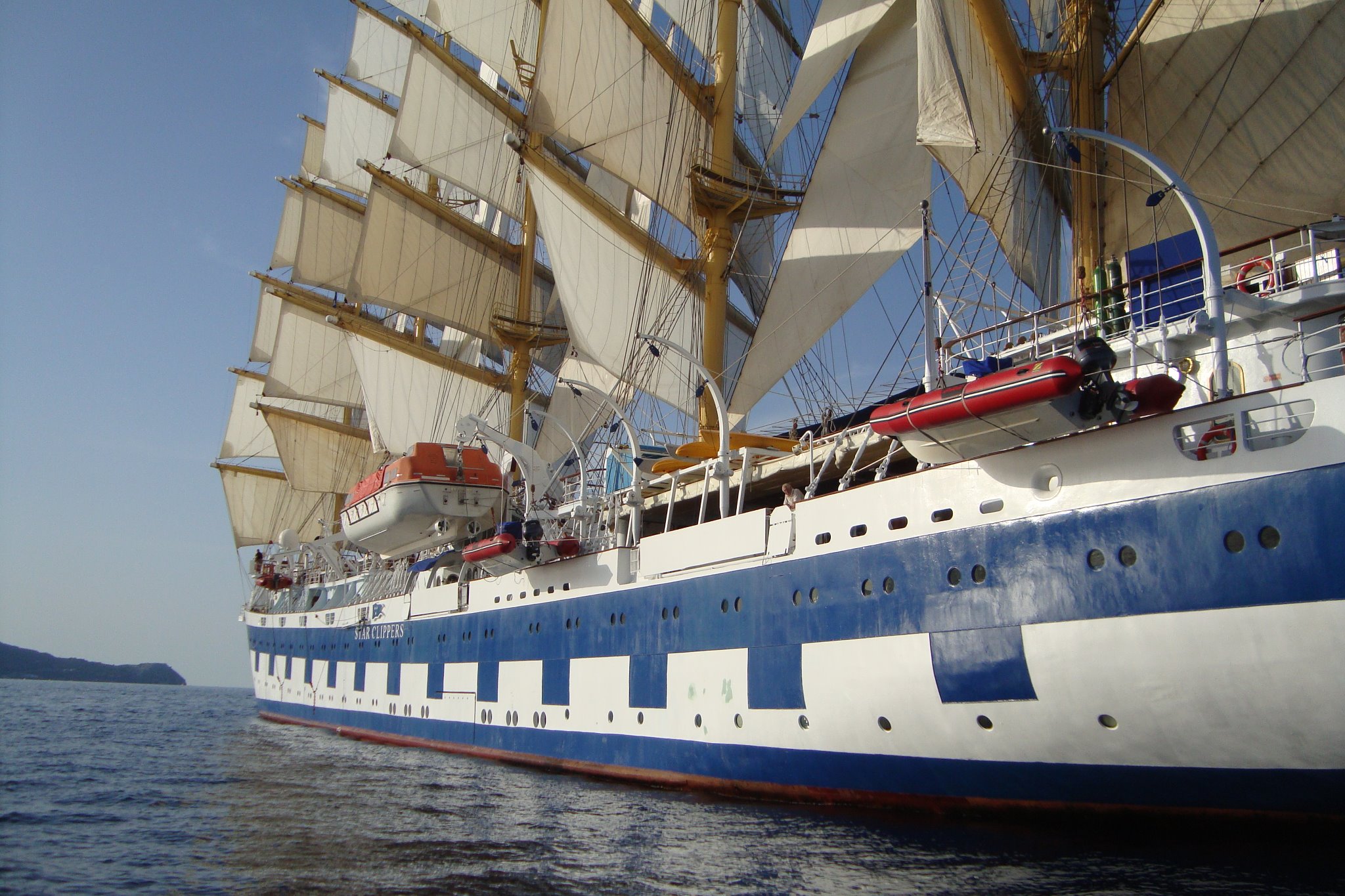 Cruiseguru - News on cruises, cruise ship reviews and cruising tips