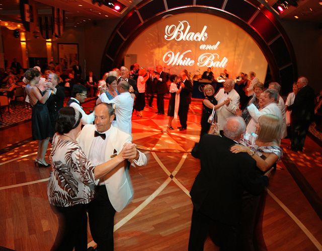 gentlemen hosts cunard