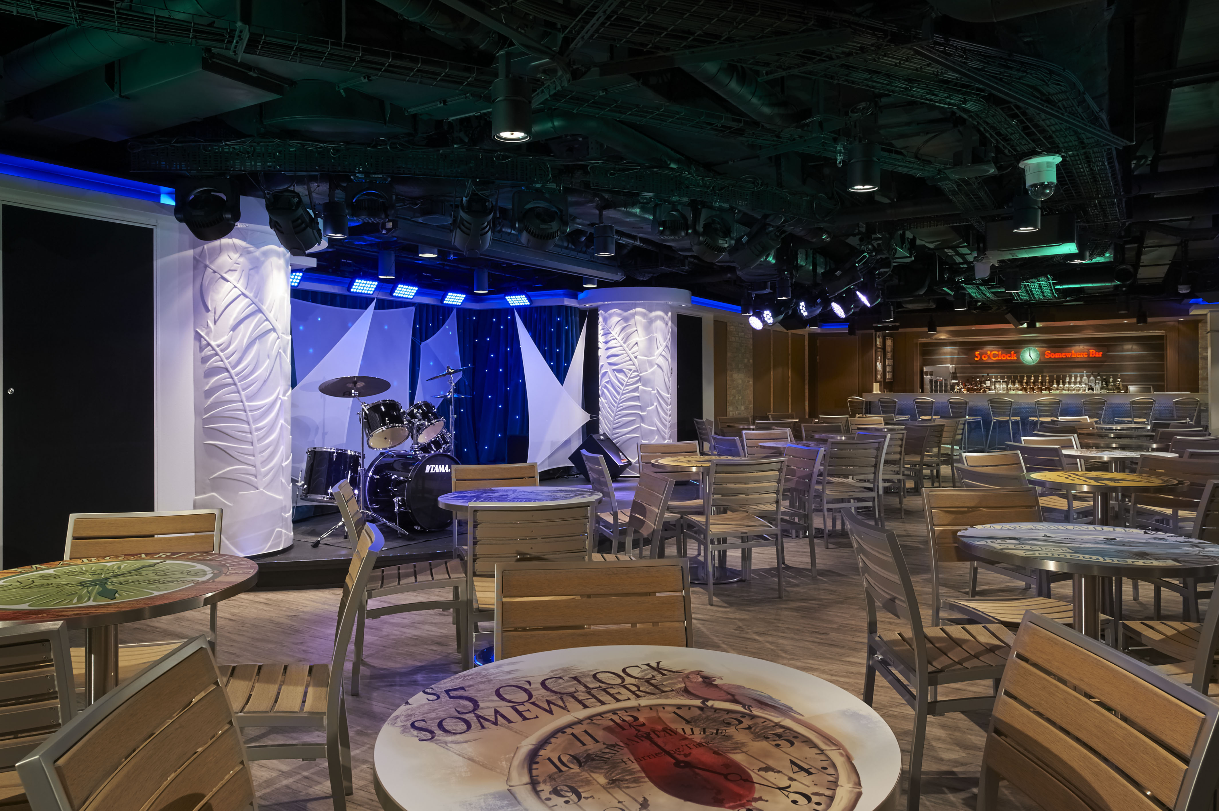 Norwegian cruises escape cruise ship bar