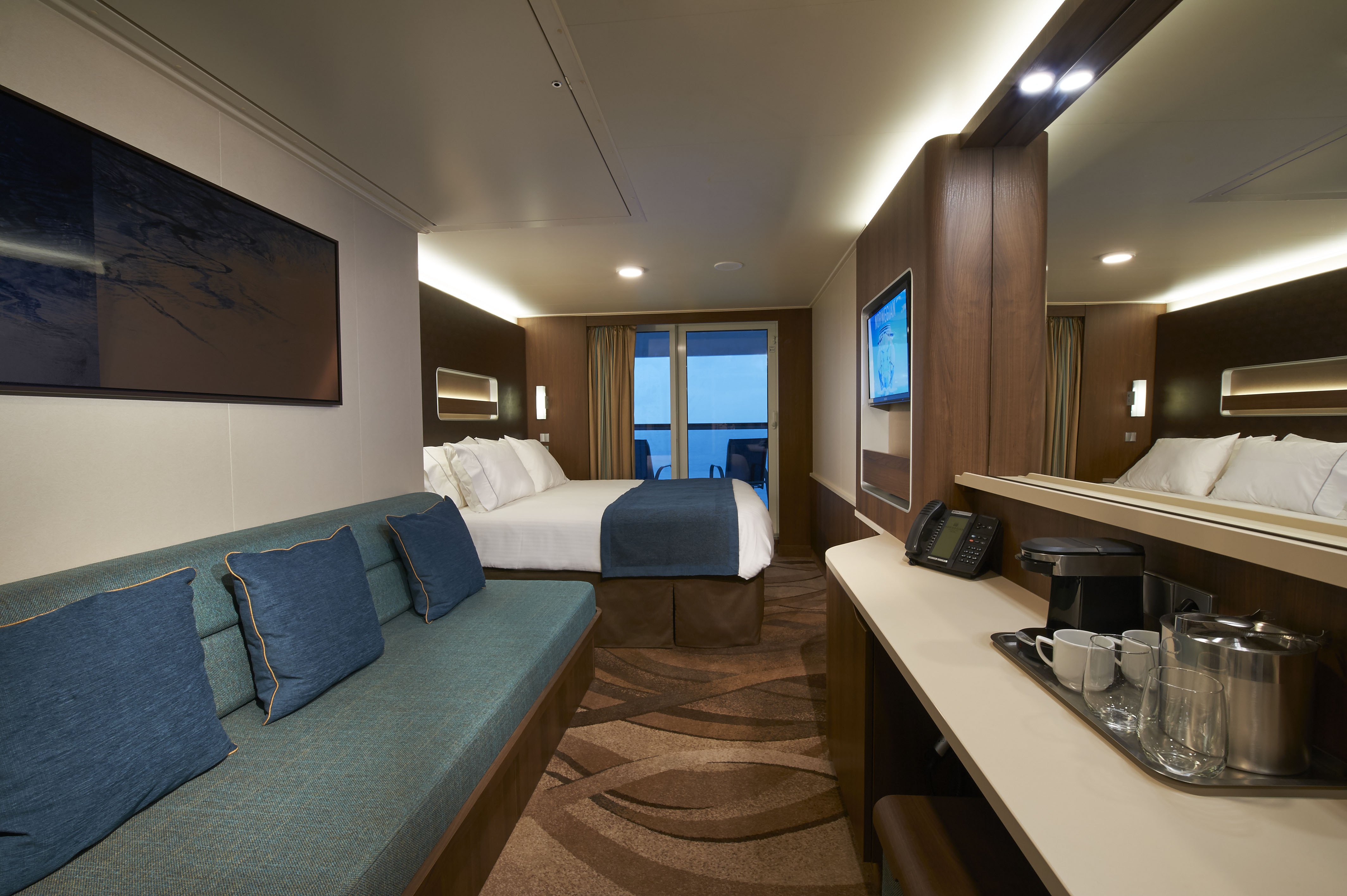Norwegian cruises escape cruise ship balony cabin