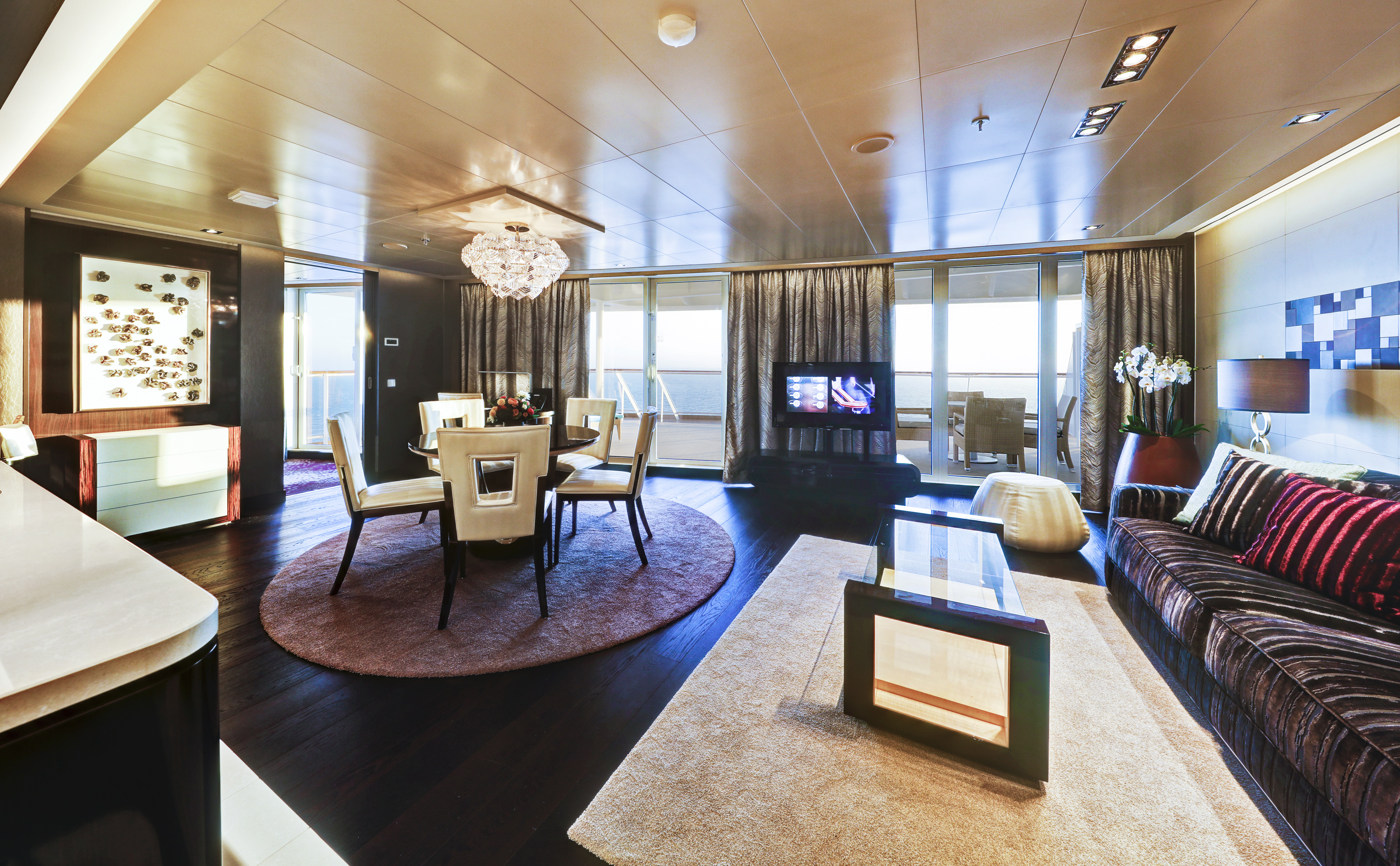 Norwegian cruises escape cruise ship owners suite