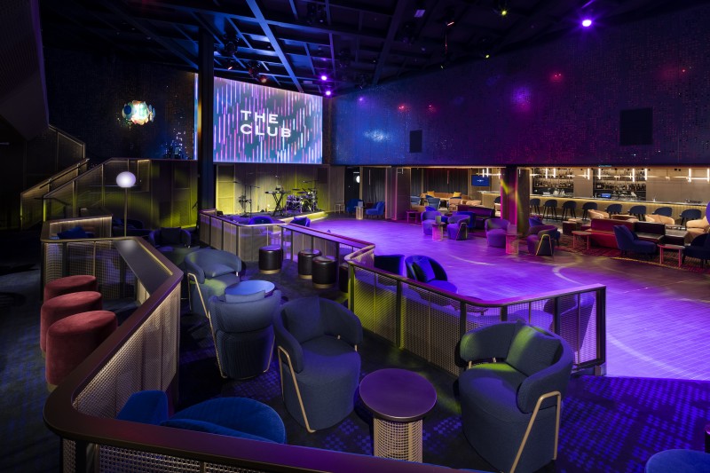 Celebrity cruises edge club bar