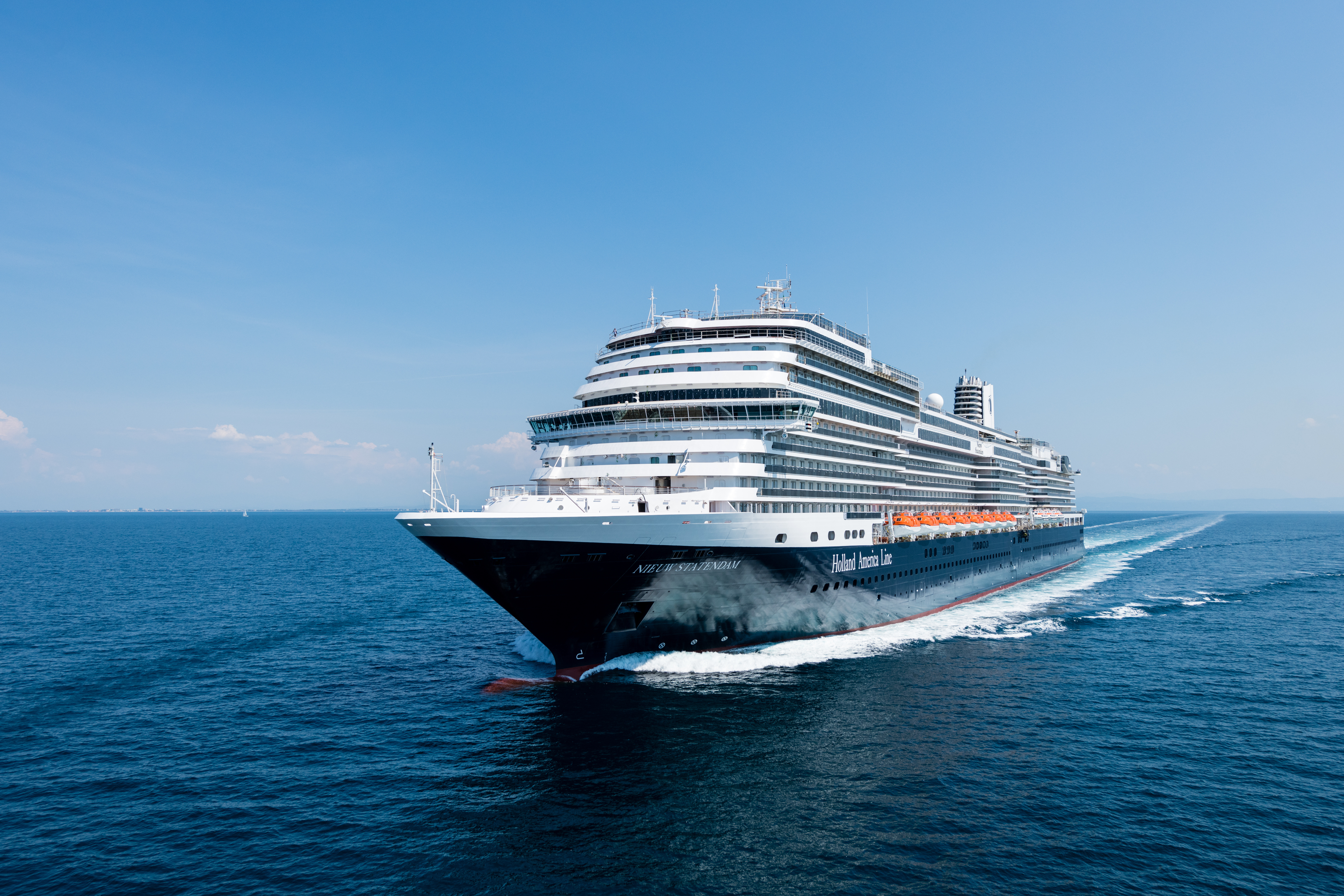 Holland America expands to year-round Europe cruising