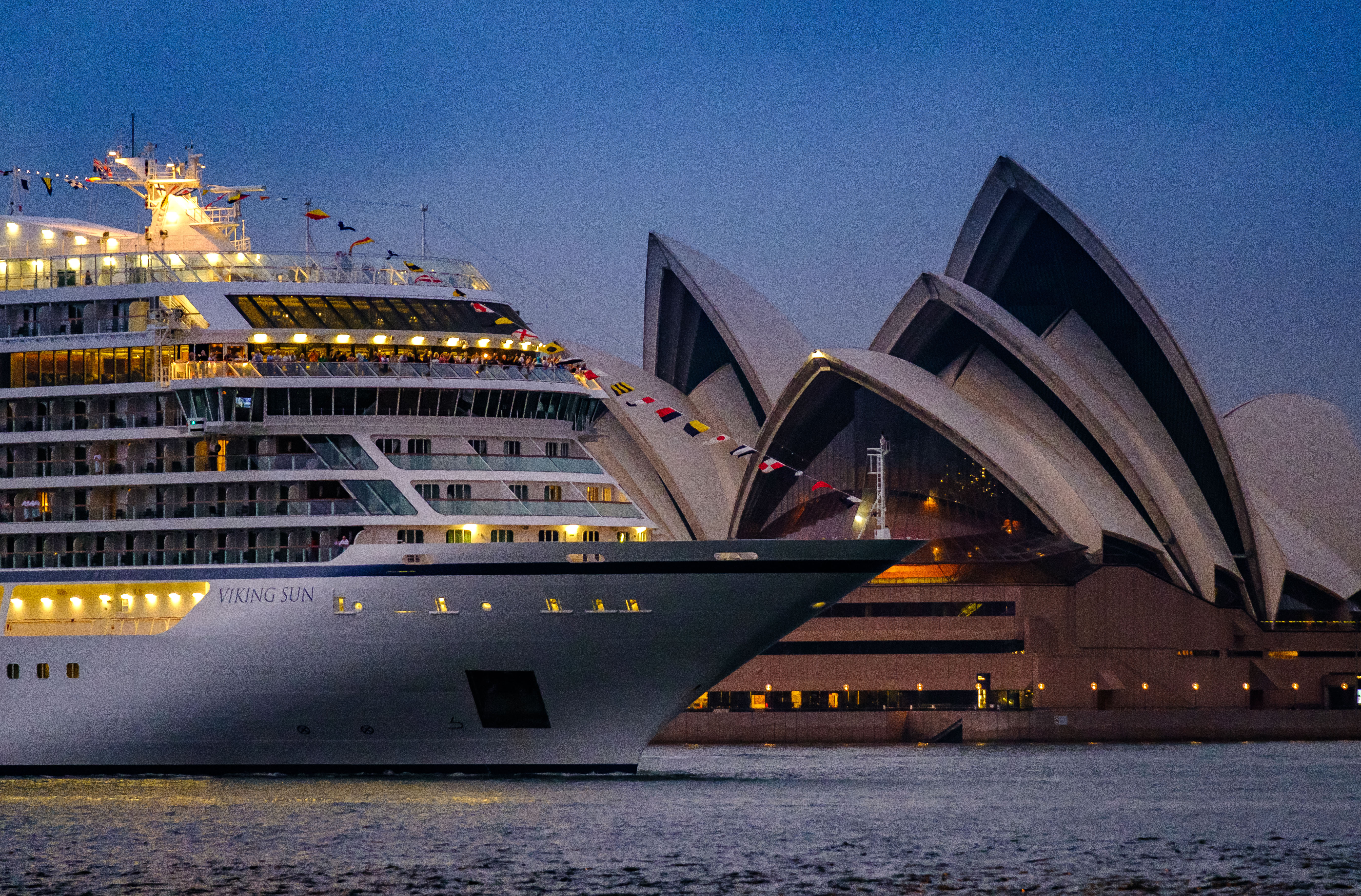 VIKING_SUN_ARRIVES_IN_SYDNEY-0927