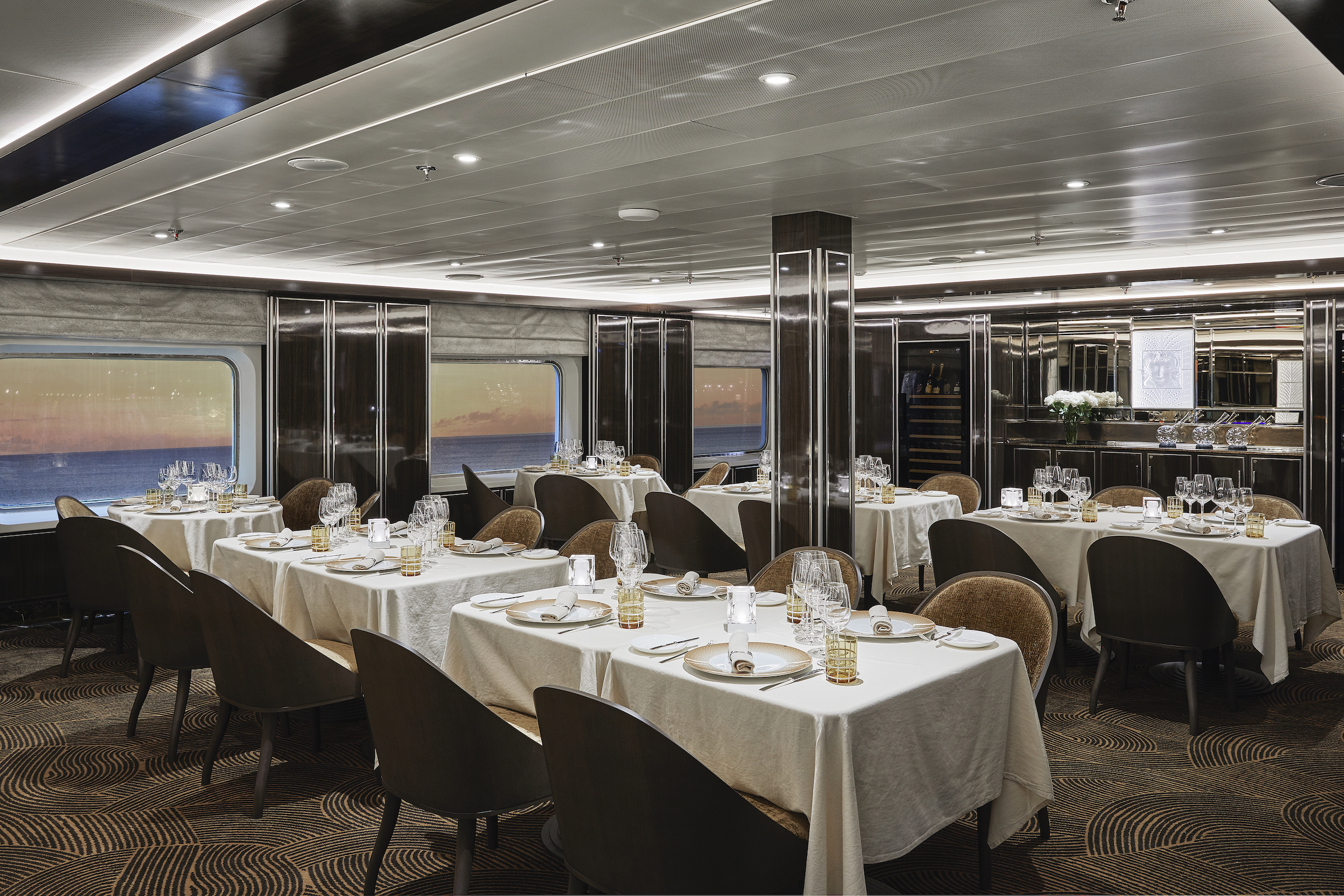 Silversea Silver Shadow La Dame restaurant