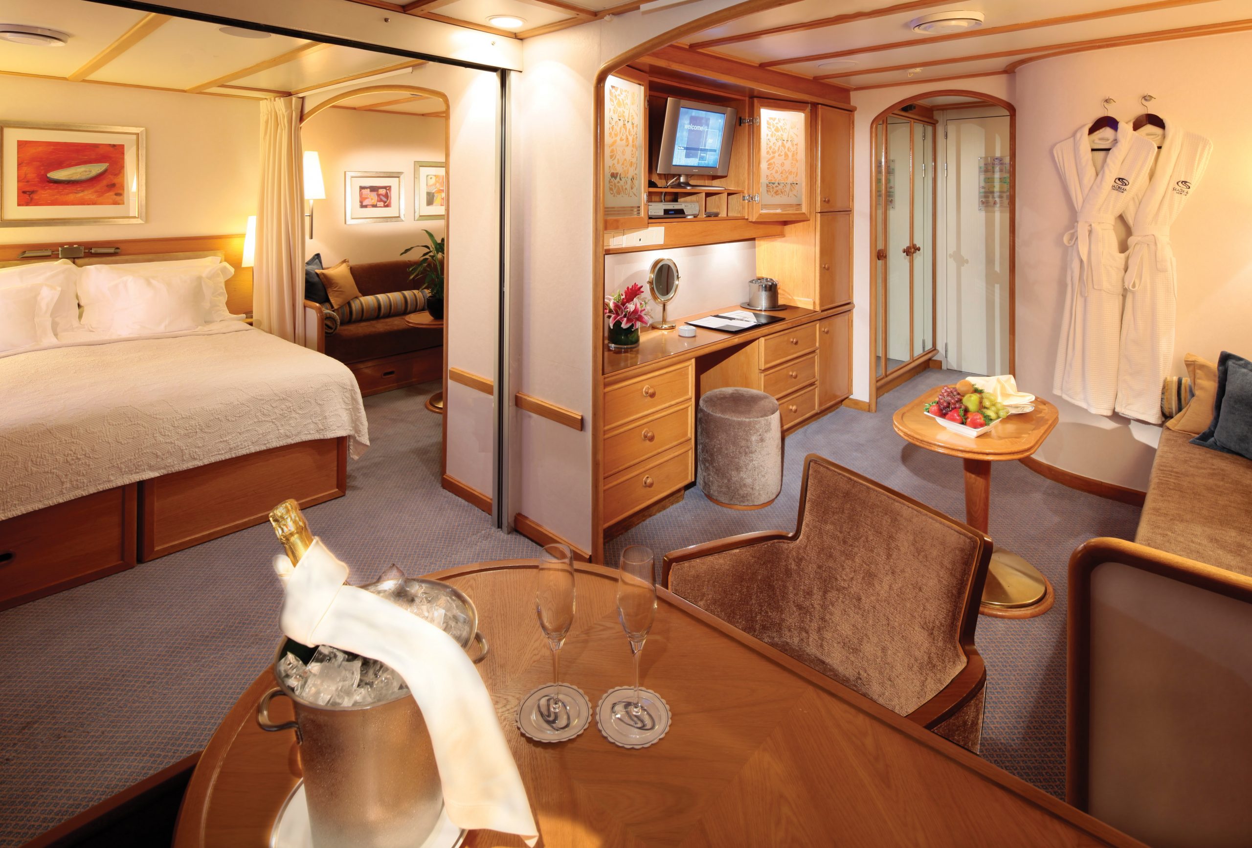 SeaDream Yacht Club ship Commodore Suite