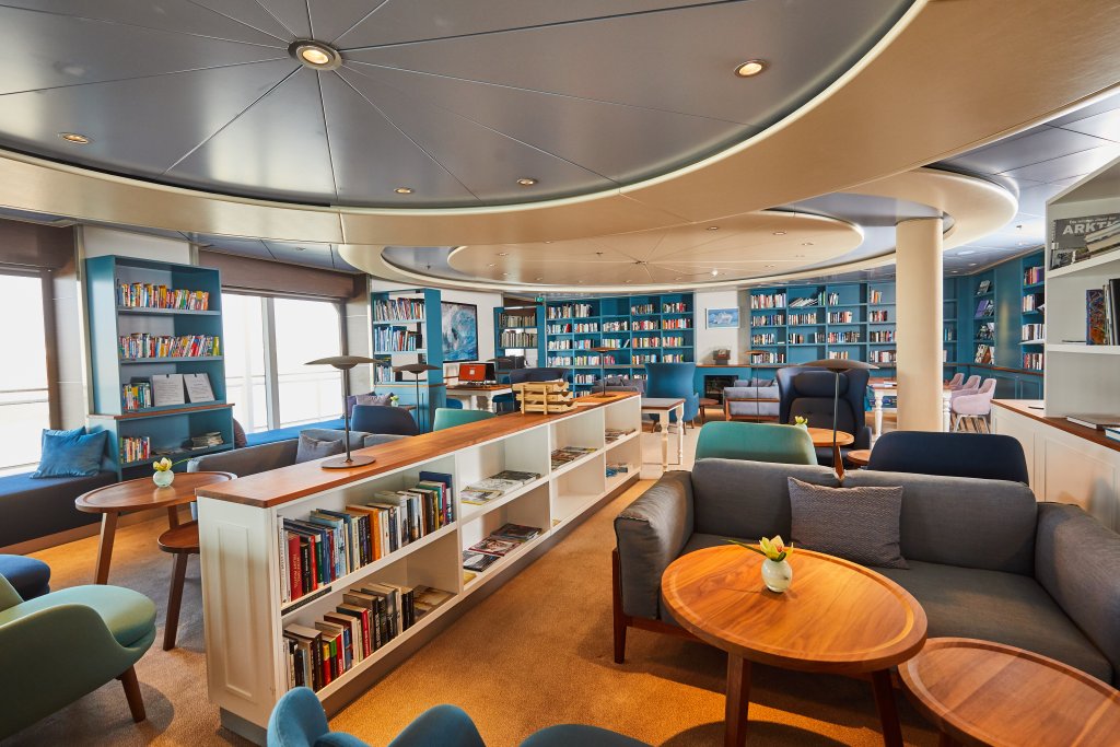 Hapag-Lloyd Cruises MS EUROPA 2 Belvedere