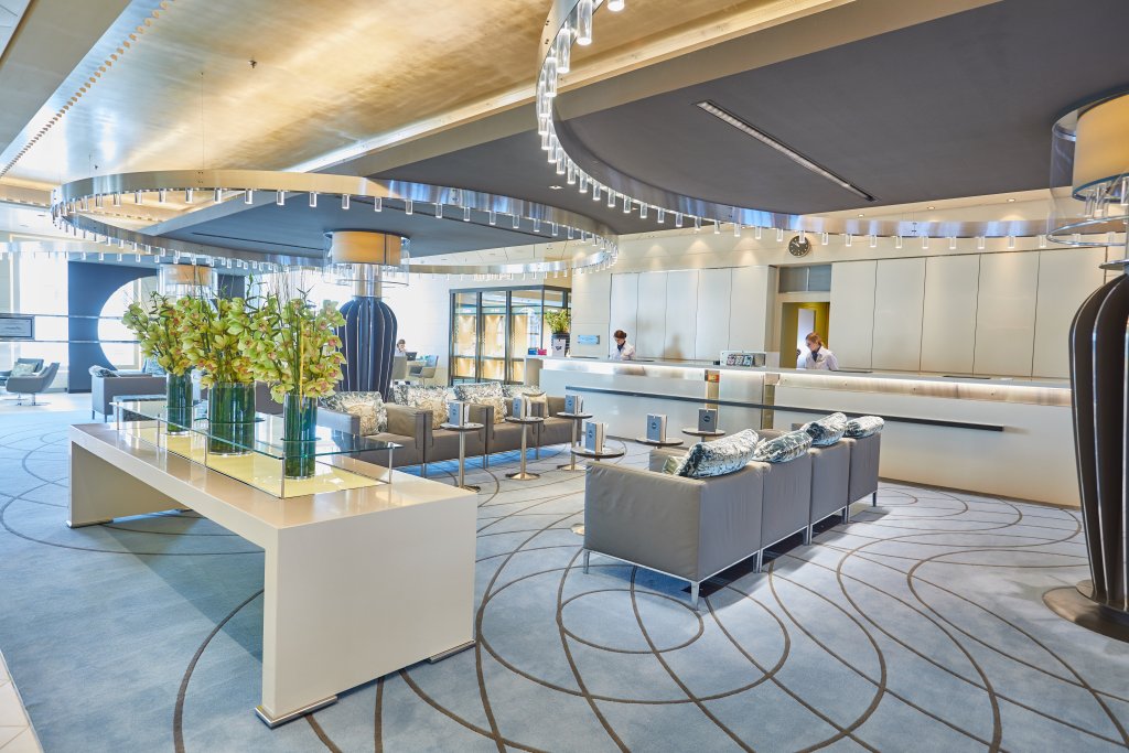 Hapag-Lloyd Cruises MS EUROPA 2 Reception
