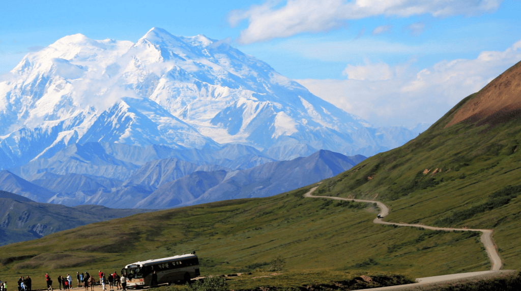 Holland America Line Denali Hotel Bus Tour