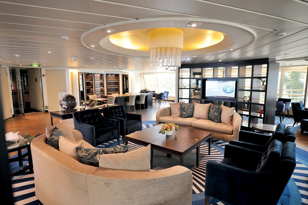 Windstar Cruises Yacht club