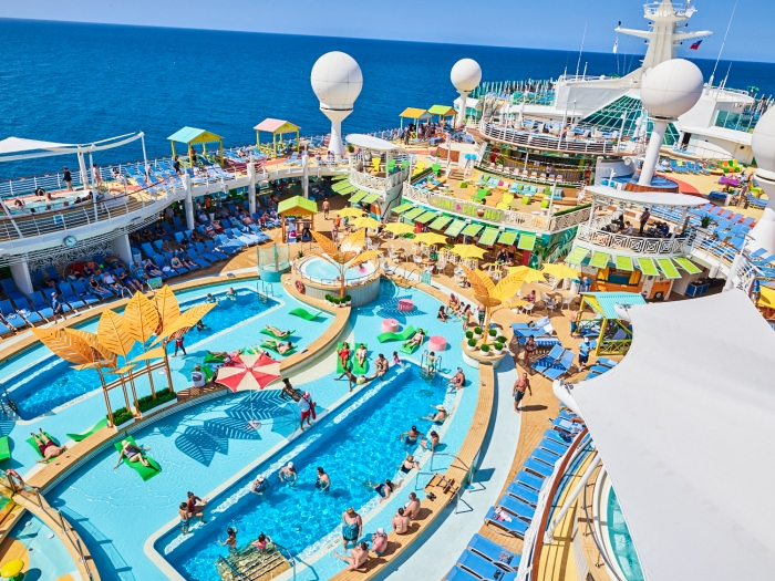 Royal Caribbean Navigator of the Seas pool