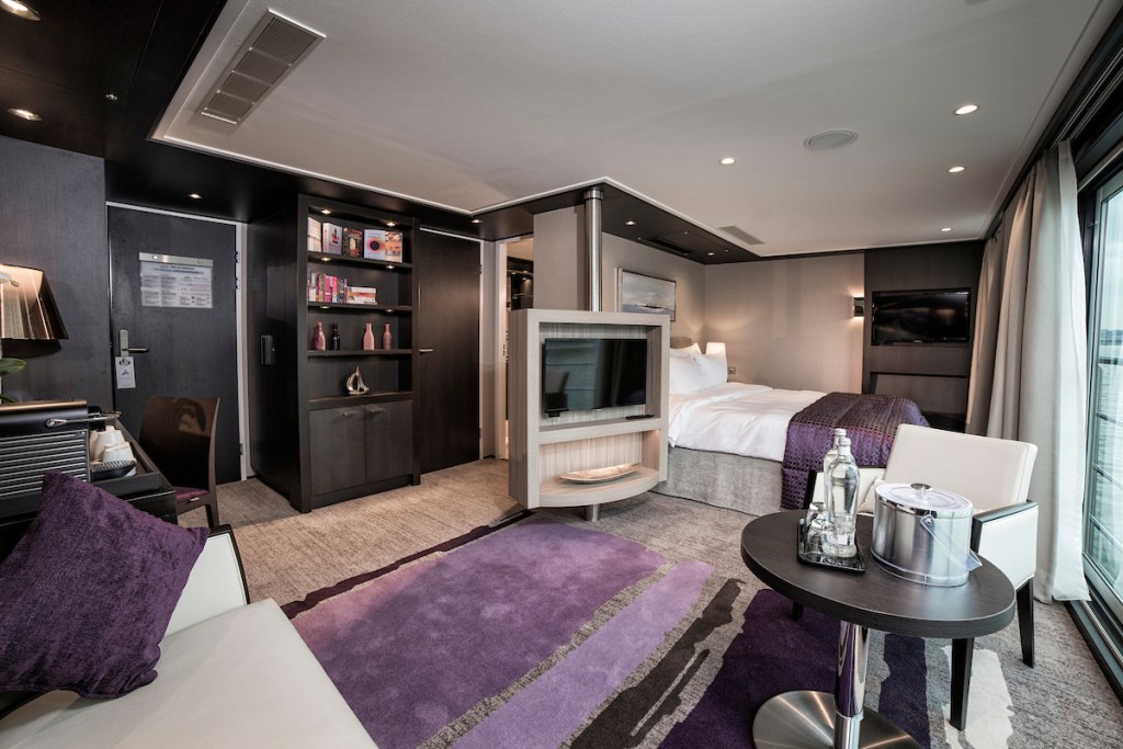 Avalon_Envision_Royal Suite_00