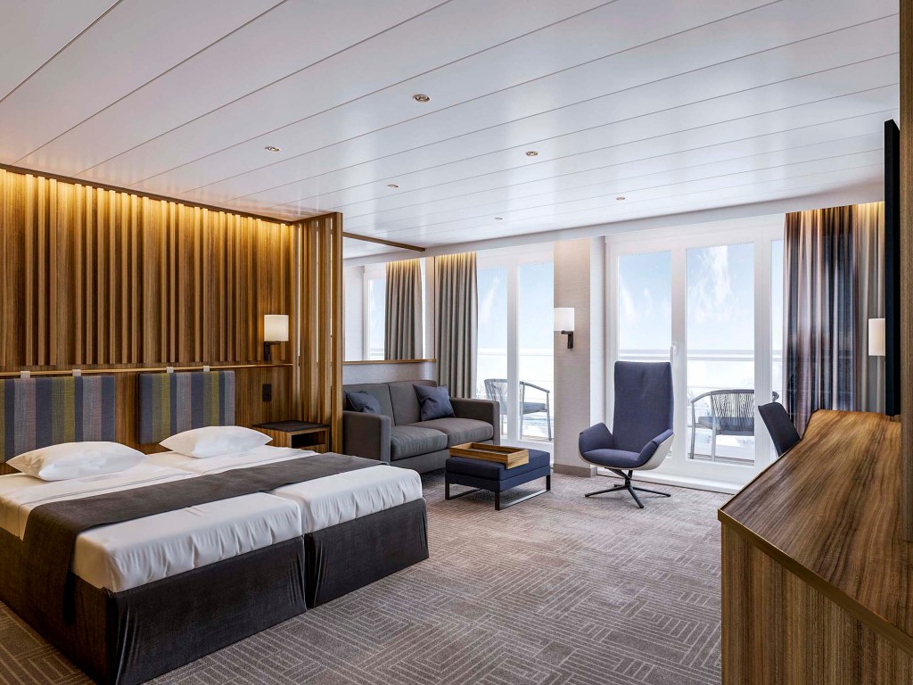 QuarkExpeditions_Ultramarine_DeluxeBalconySuite_viewA_s5