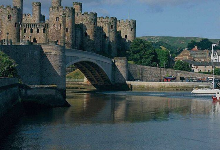 pack for UK cruise bridge and castle