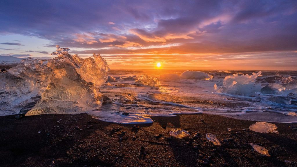 Lindblad Expeditions National Geographic cruise ship sunset