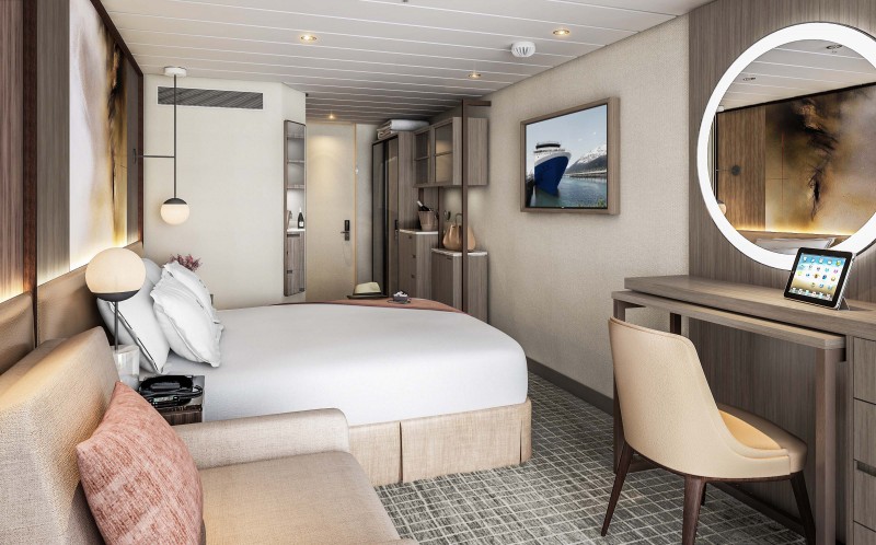Celebrity Cruises suite bed