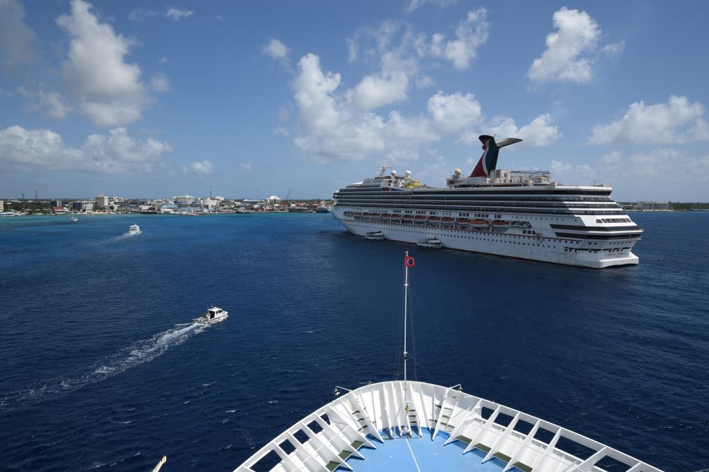 Carnival Paradise and Sunrise mark return to Grand Cayman