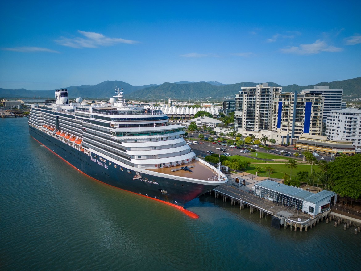 Holland America Line returns to Australia