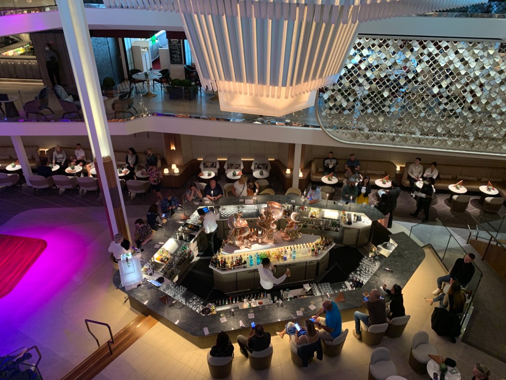 Celebrity Beyond Grand Plaza bar
