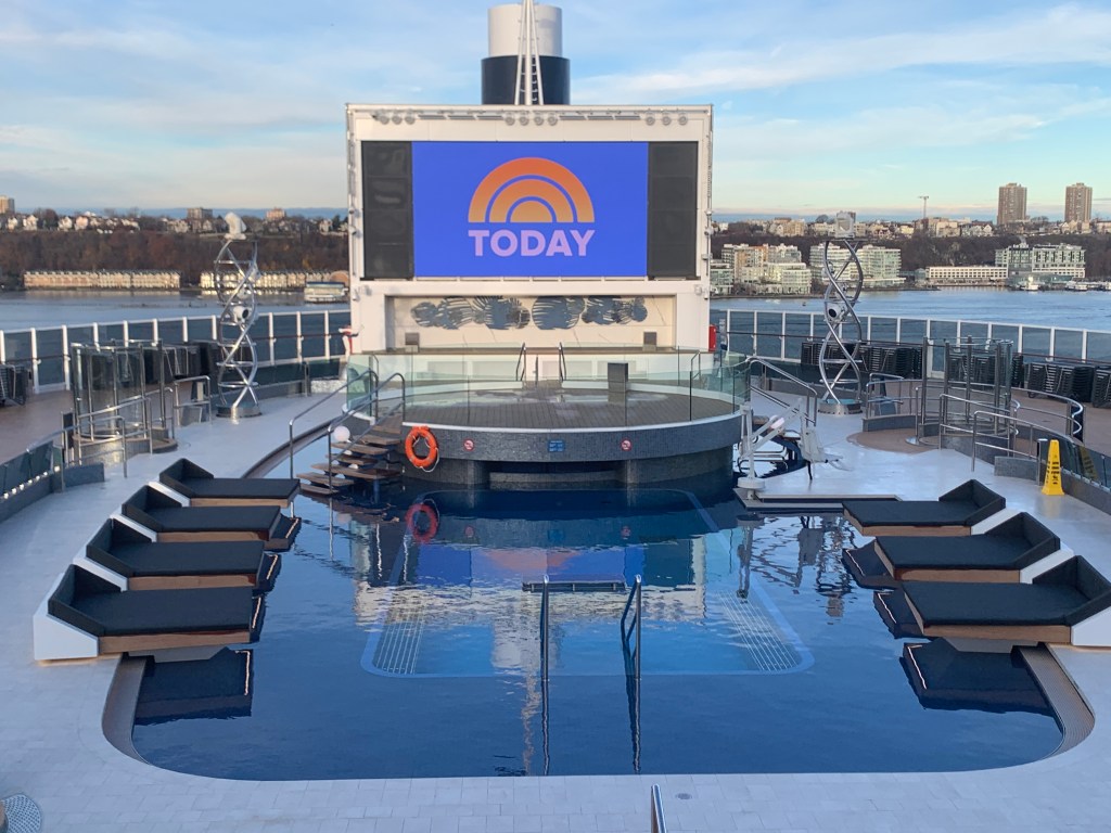 MSC Seascape Long Island Pool