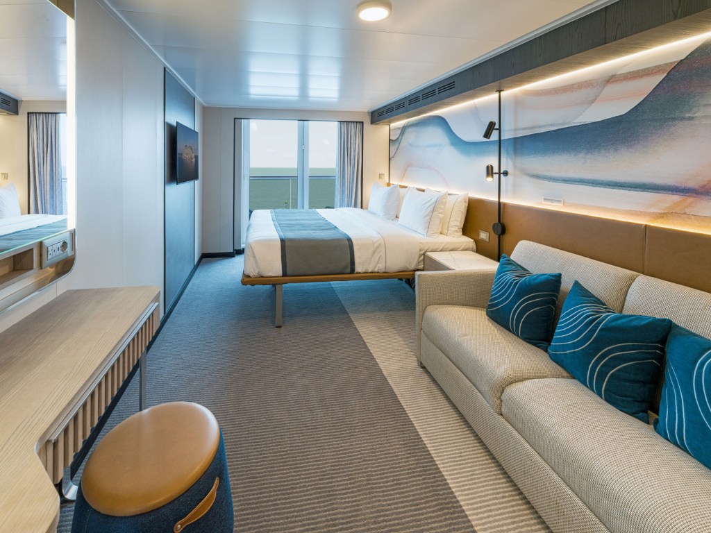 Norwegian cruises luna stateroom